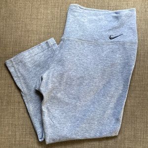 Nike womens crop athletic pants
